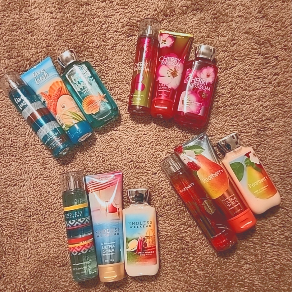 SOLD OUT!!! Bath & Body works sets